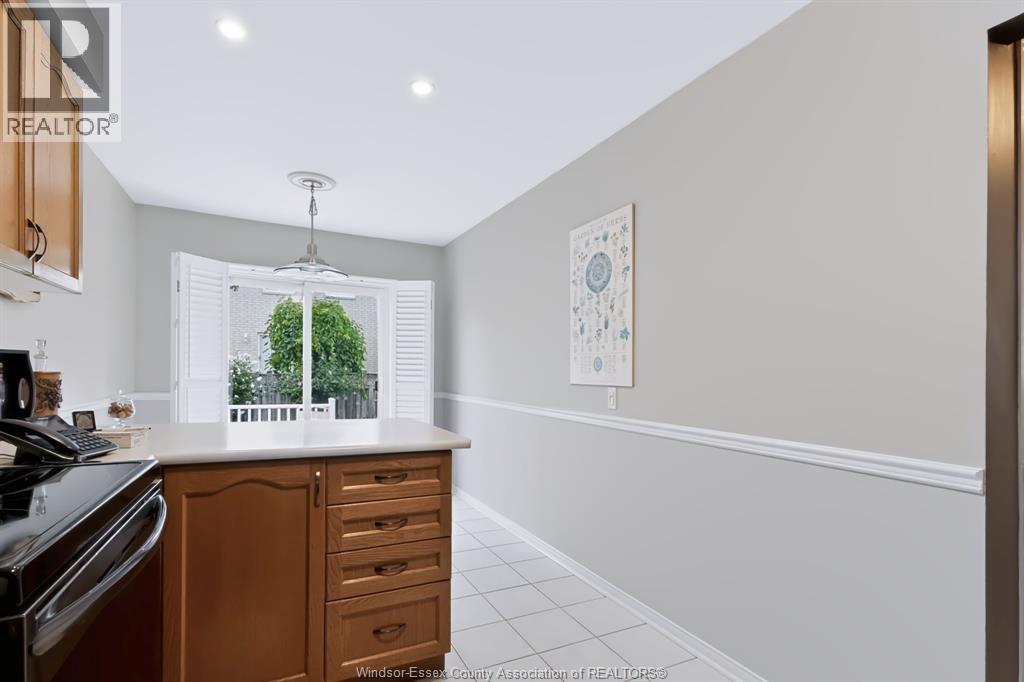43 SPRINGVIEW DRIVE - 15