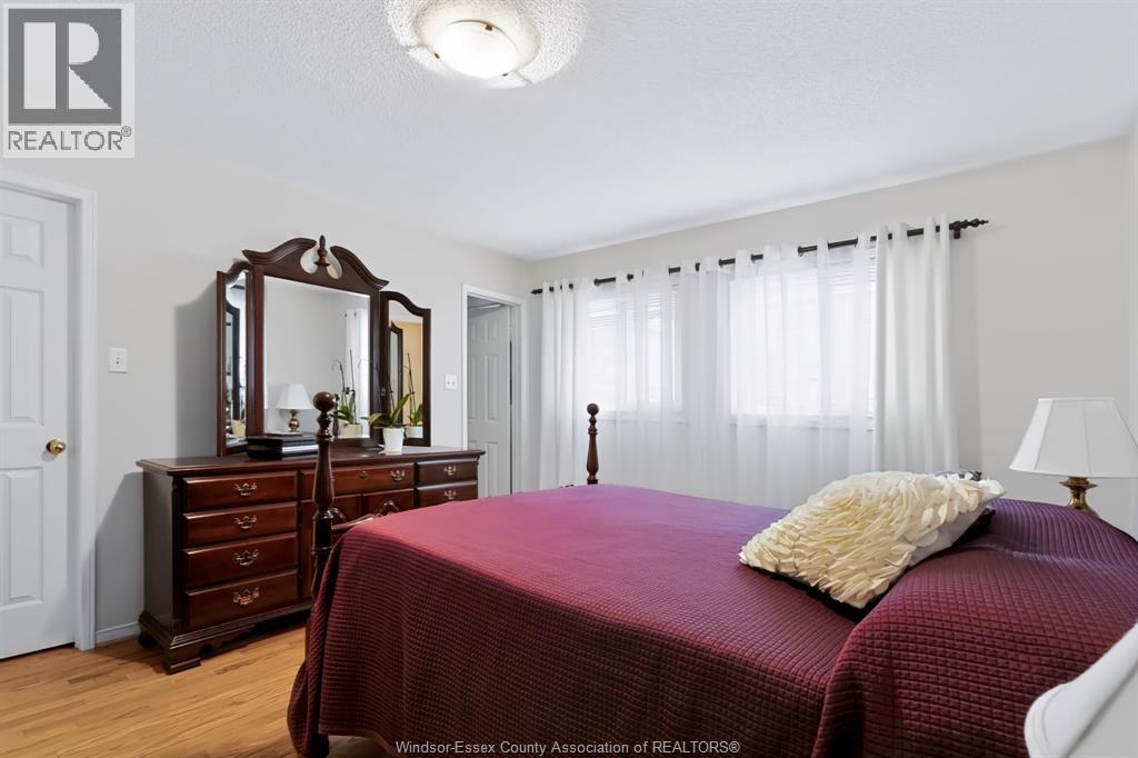 43 SPRINGVIEW DRIVE - 20