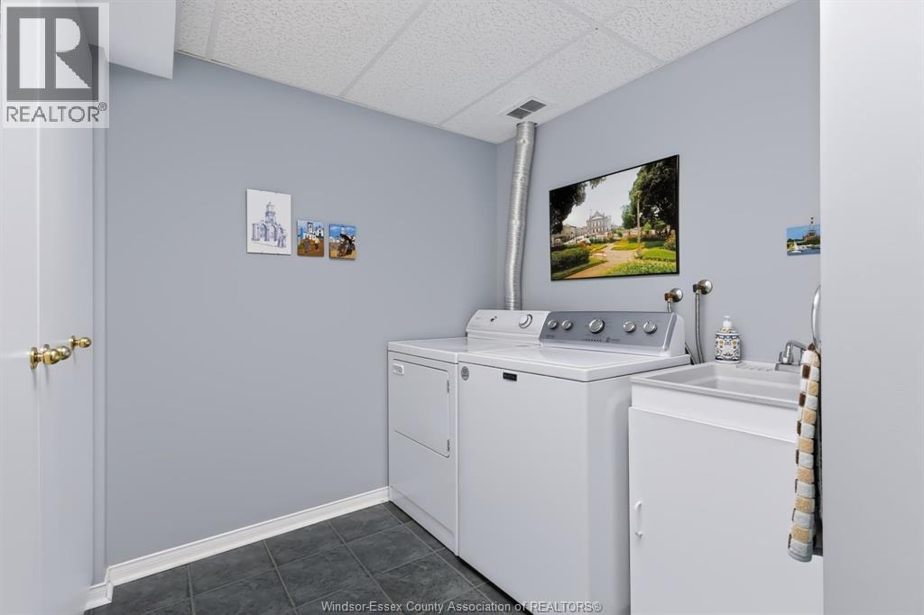 43 SPRINGVIEW DRIVE - Image 36