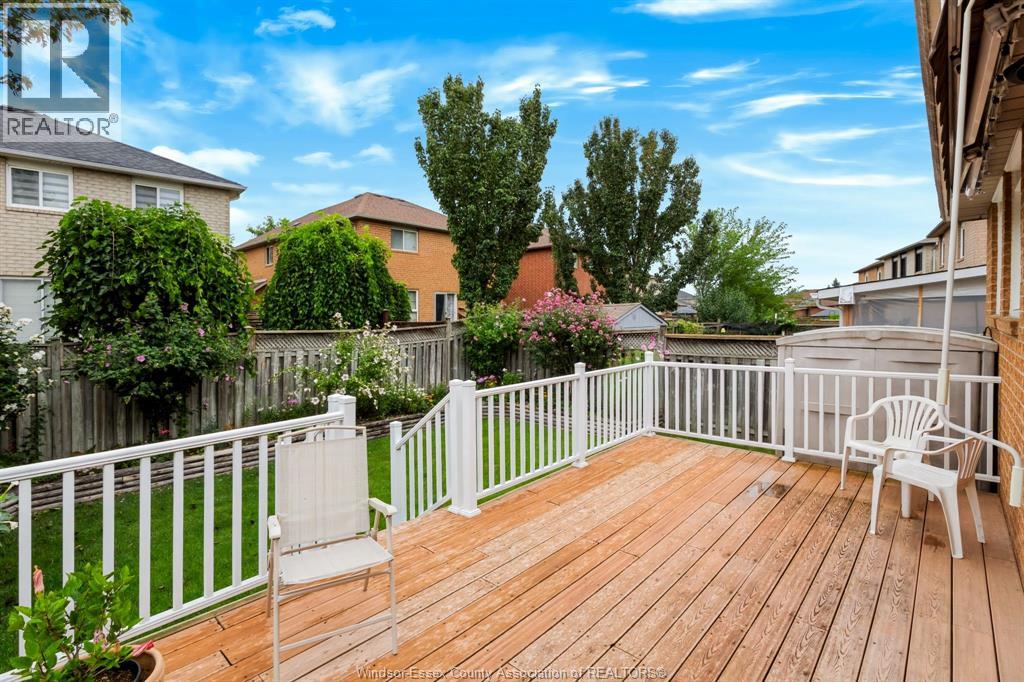 43 SPRINGVIEW DRIVE - 37