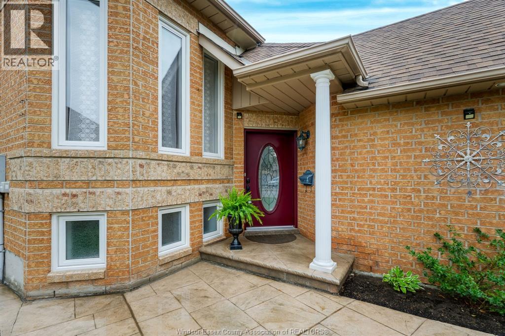 43 SPRINGVIEW DRIVE - 4