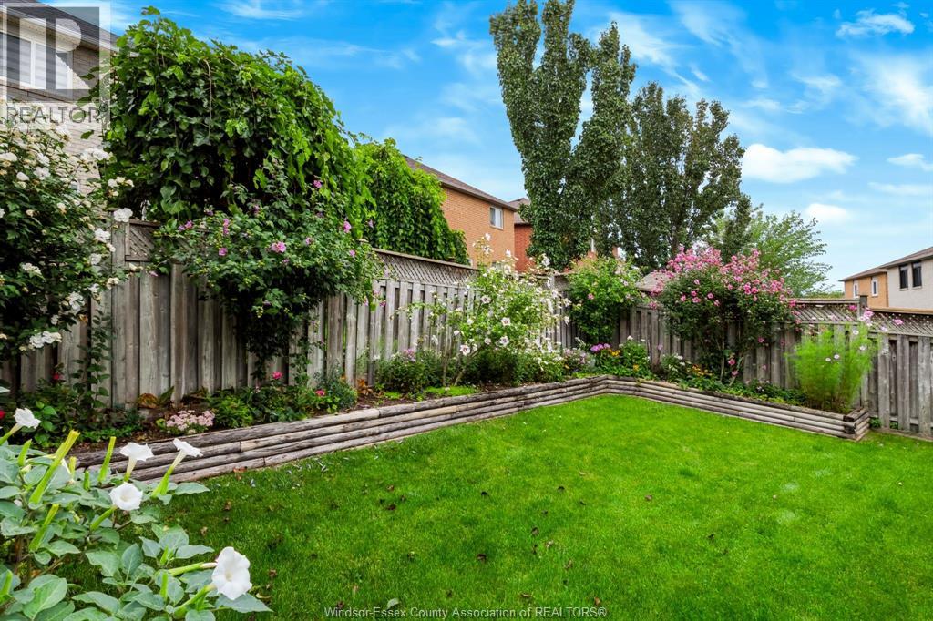43 SPRINGVIEW DRIVE - 46