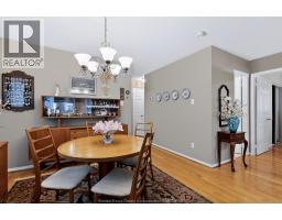 Kitchen - 43 Springview Drive, Brampton, ON L6X4M3 Photo 12