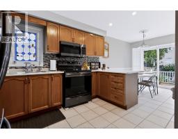 Living room - 43 Springview Drive, Brampton, ON L6X4M3 Photo 13