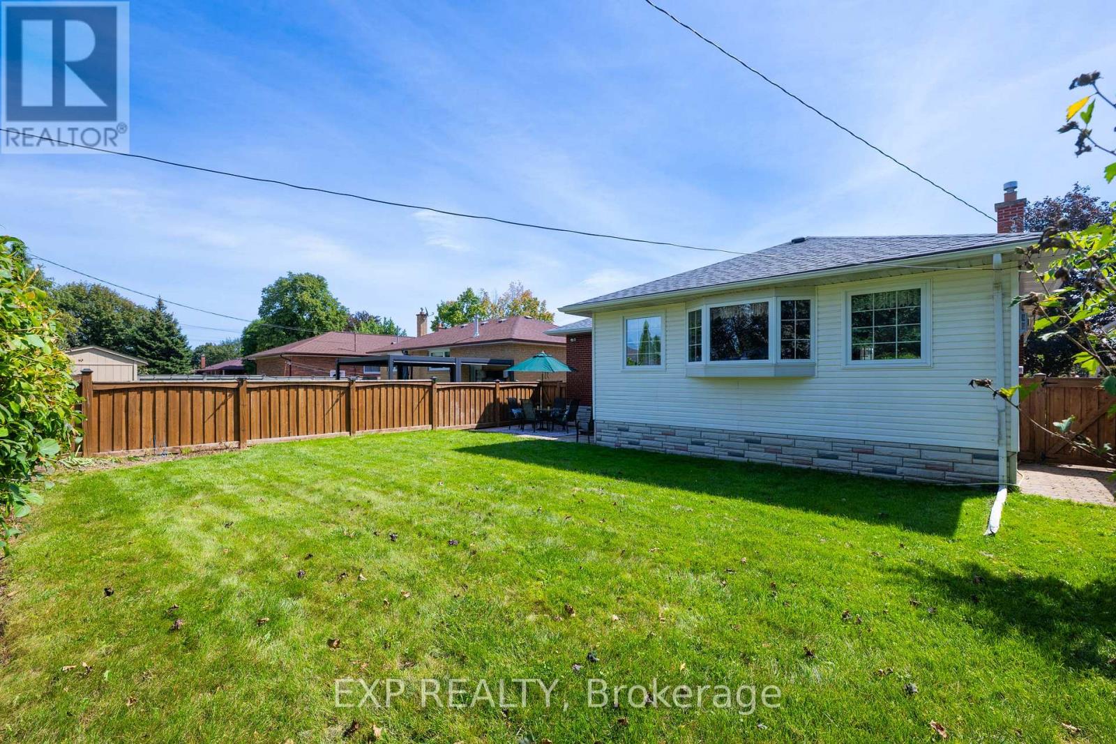 6 JARDINE PLACE - 41