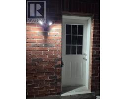 1 Dinosaur Street, Brampton, ON L6P0H7 Photo 11