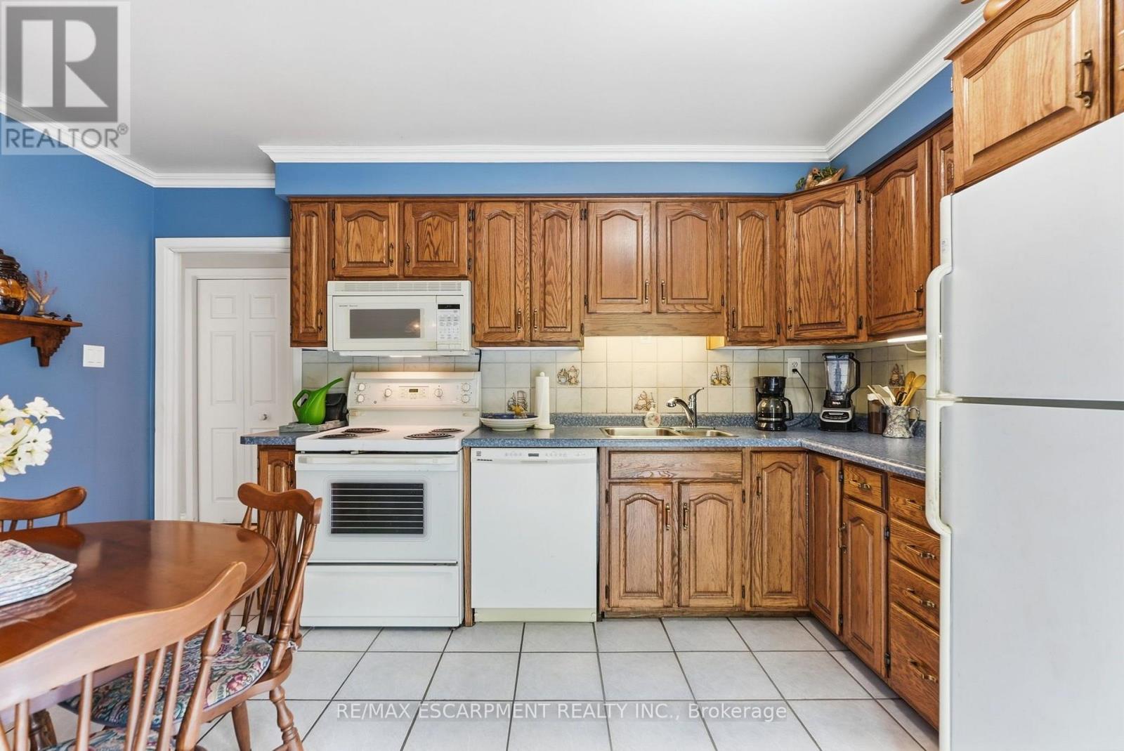 8553 GUELPH LINE - 12
