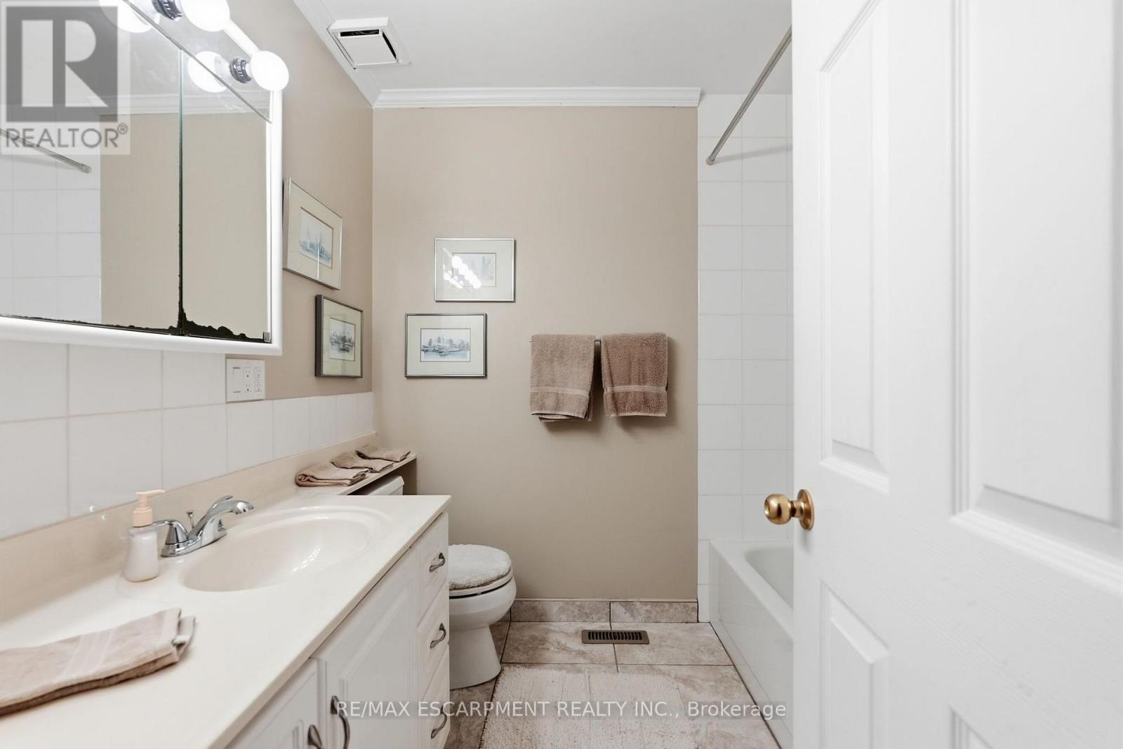 8553 GUELPH LINE - 23