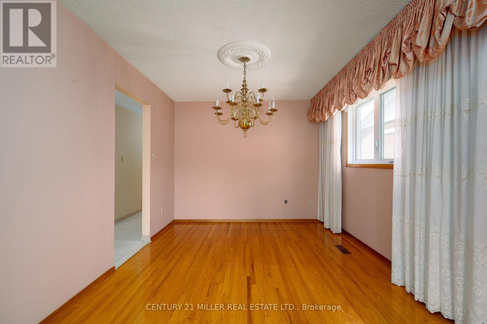 3478 PALGRAVE ROAD - 7