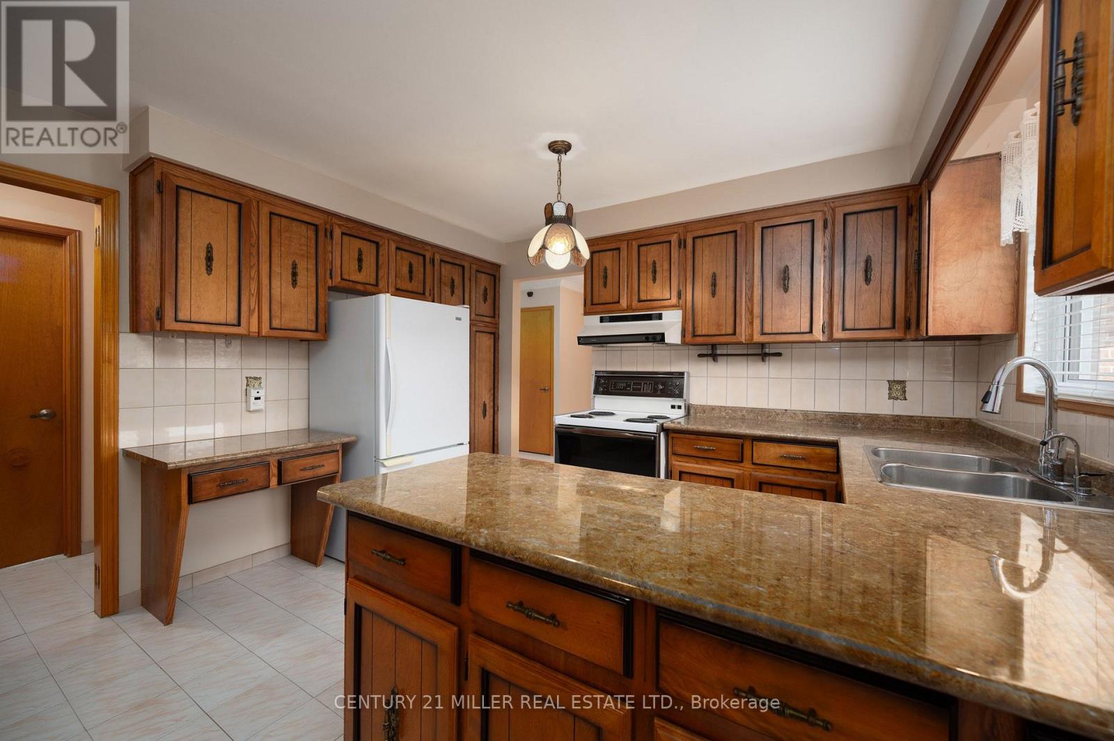 3478 PALGRAVE ROAD - 9