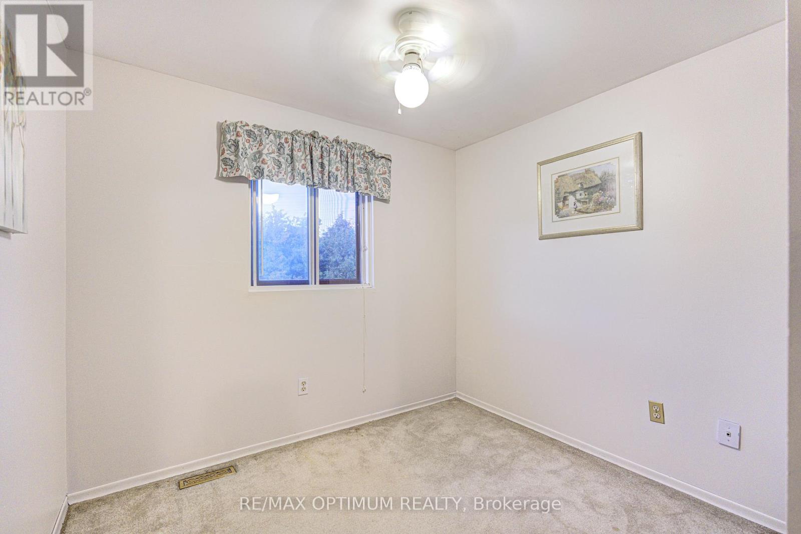 50 GONDOLA CRESCENT - 29
