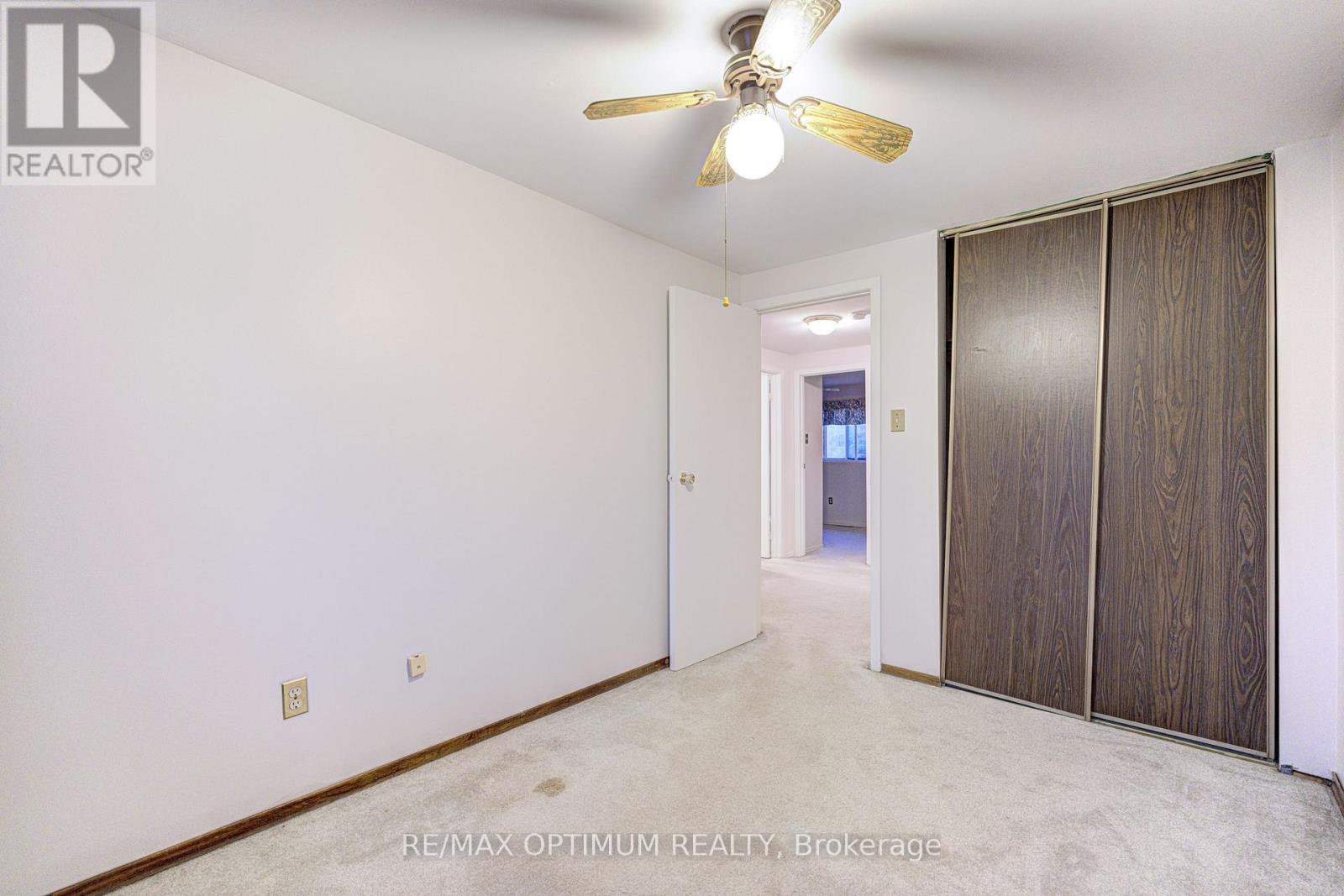 50 GONDOLA CRESCENT - 32