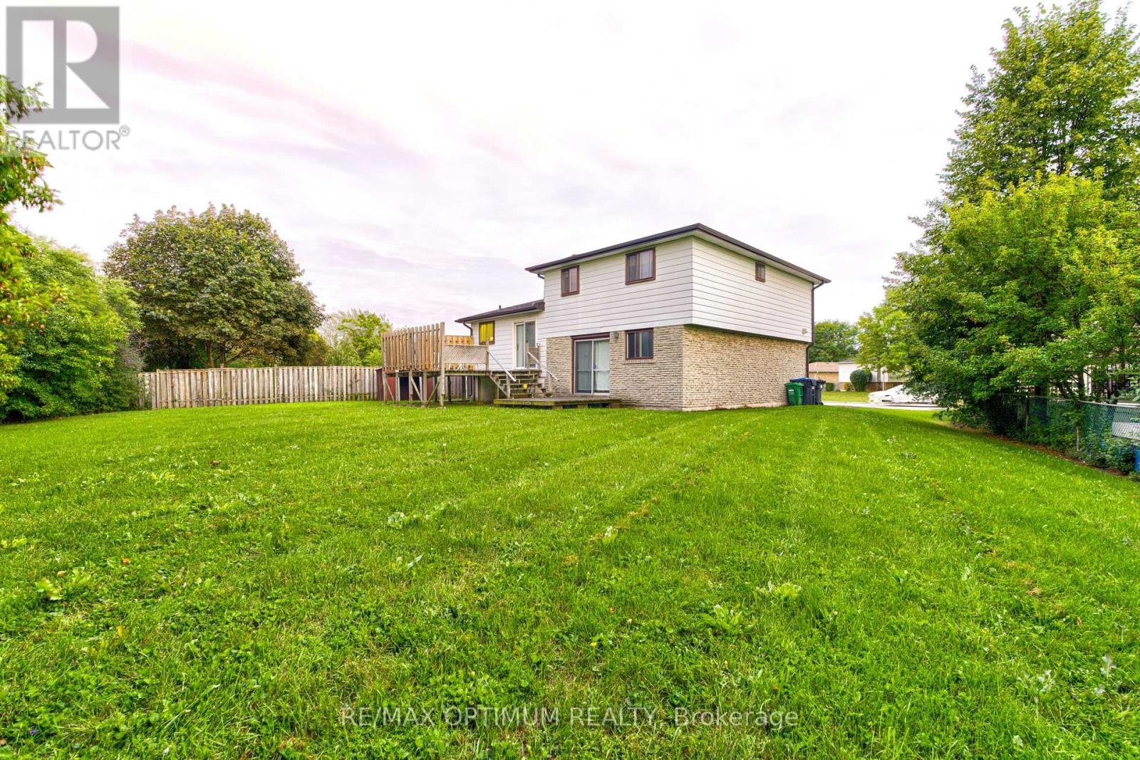 50 GONDOLA CRESCENT - 38