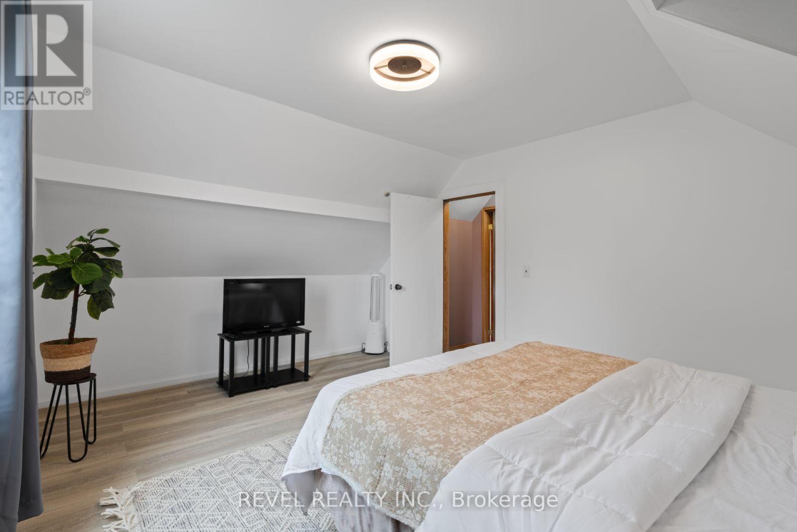 3 1/2 DUNDONALD STREET - Image 20