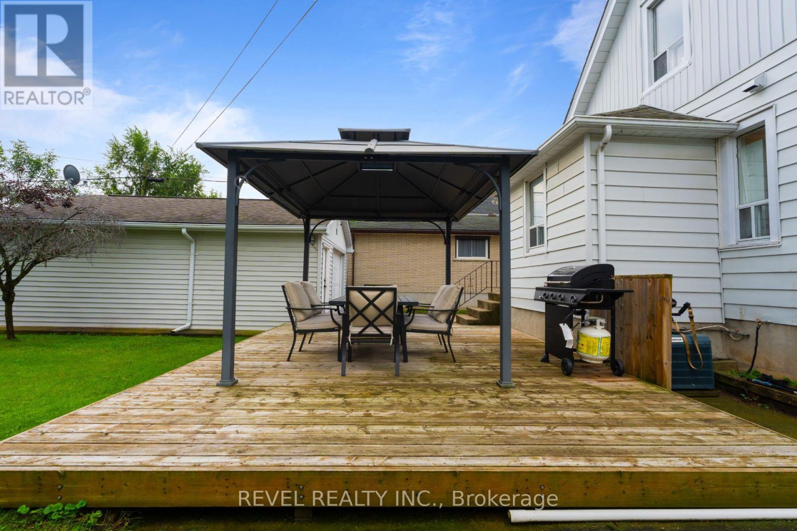 3 1/2 DUNDONALD STREET - 34