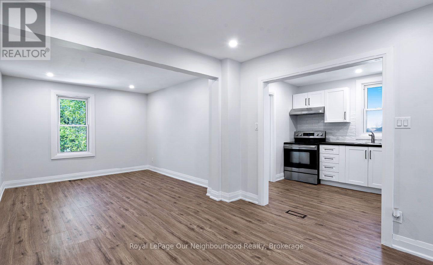 UNIT 2 - 5749 SUMMER STREET, Niagara Falls (Hospital) — photo 4