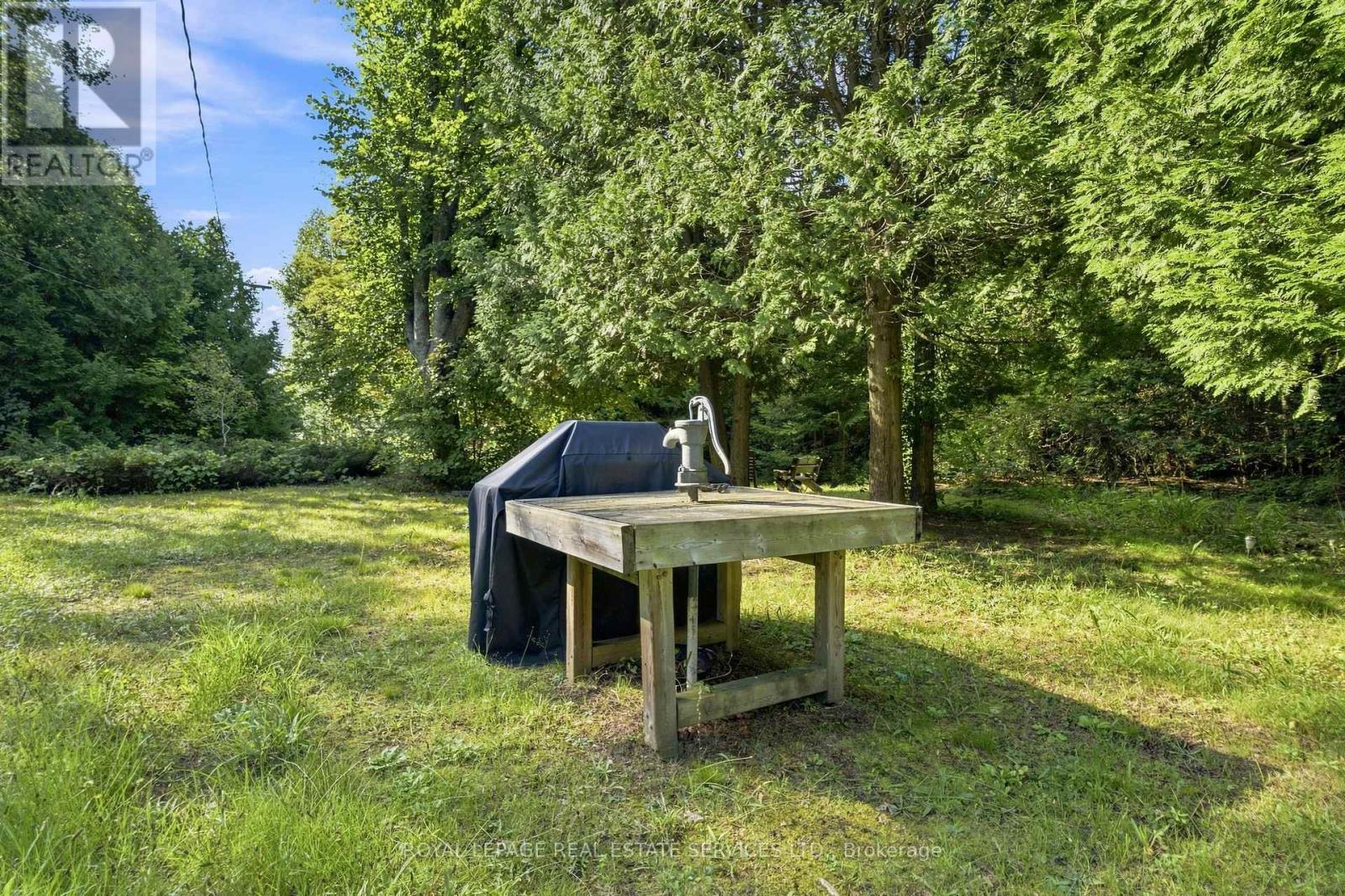 287 HURON ROAD - 20