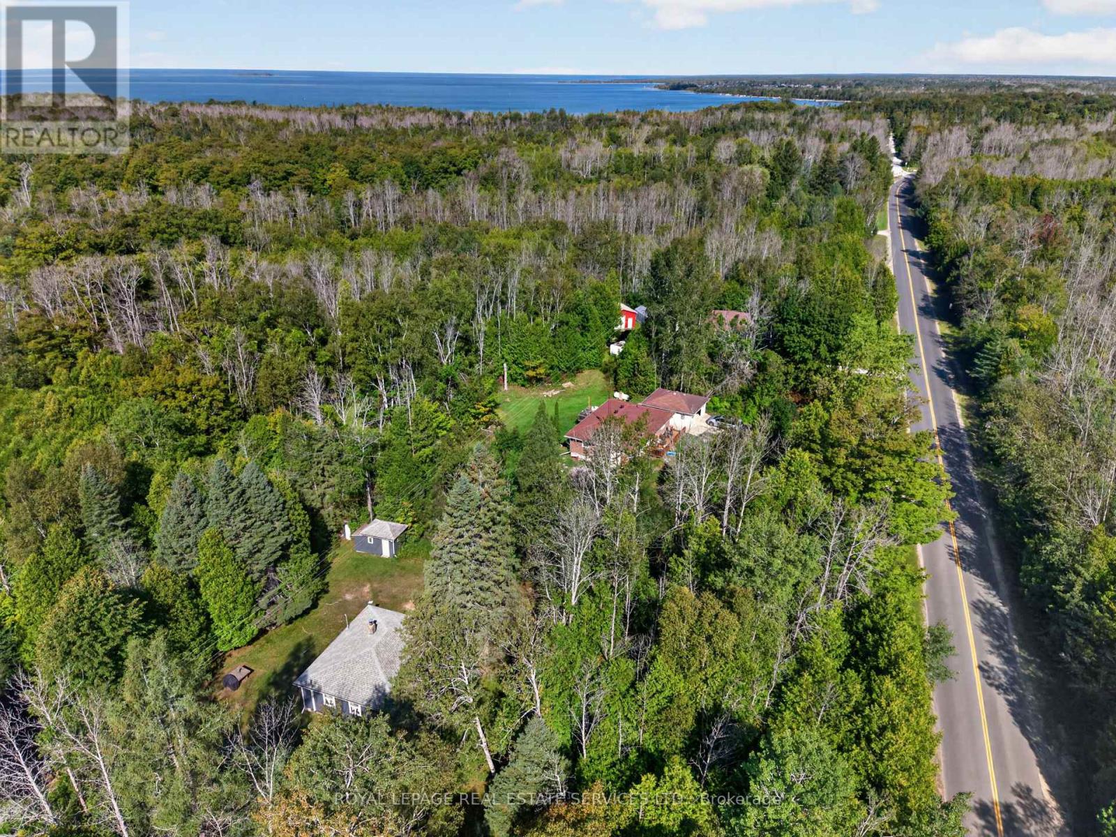 287 HURON ROAD - 30