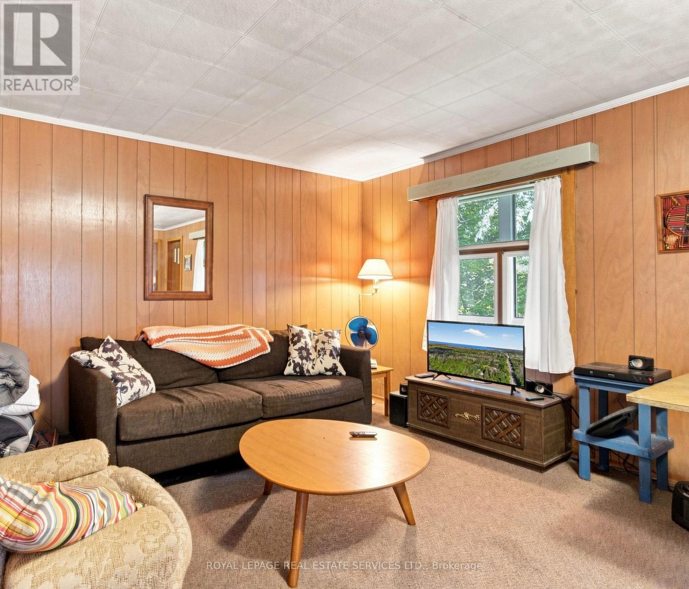 287 HURON ROAD - 7