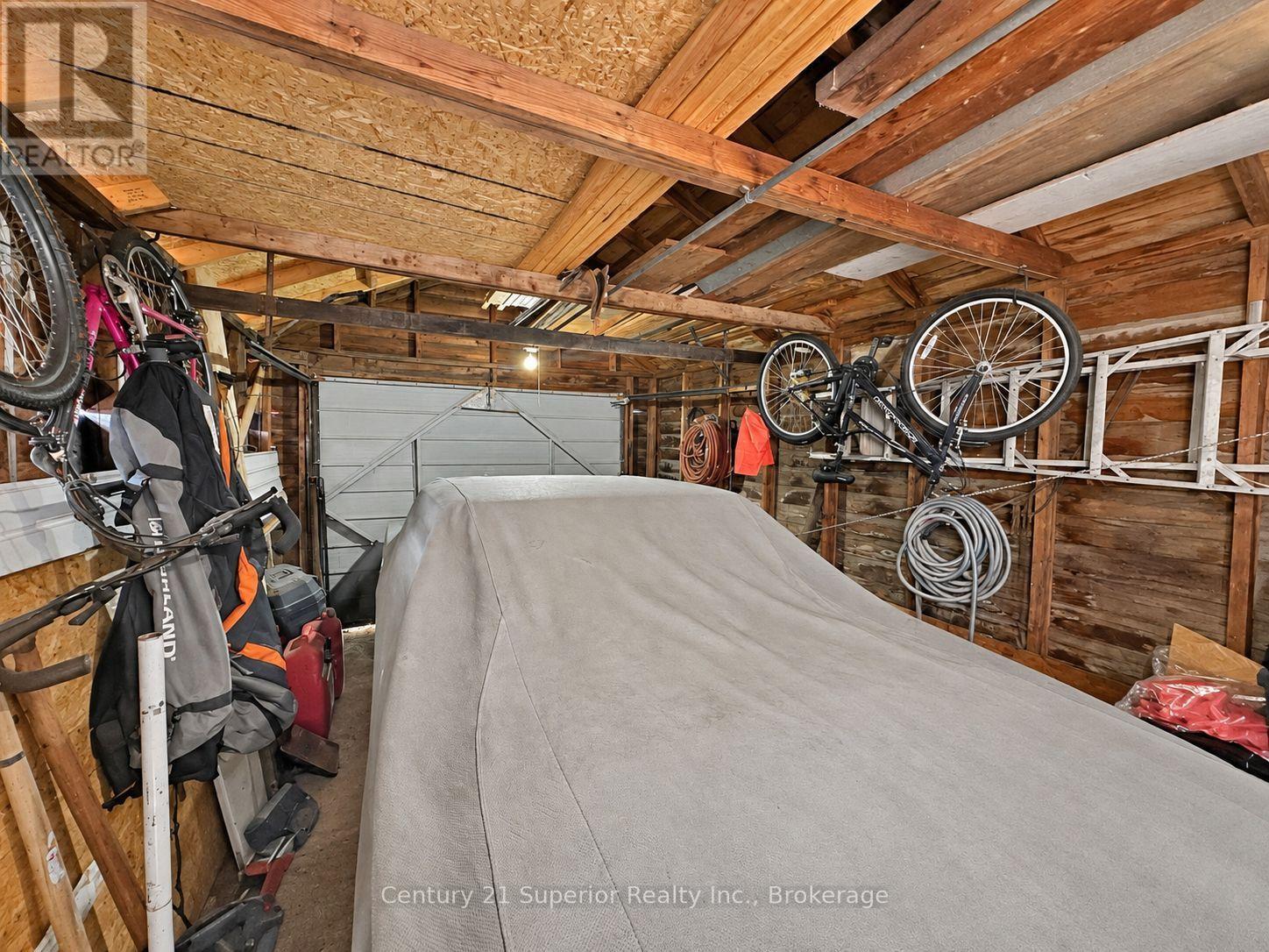 819 MAY STREET N - Image 41