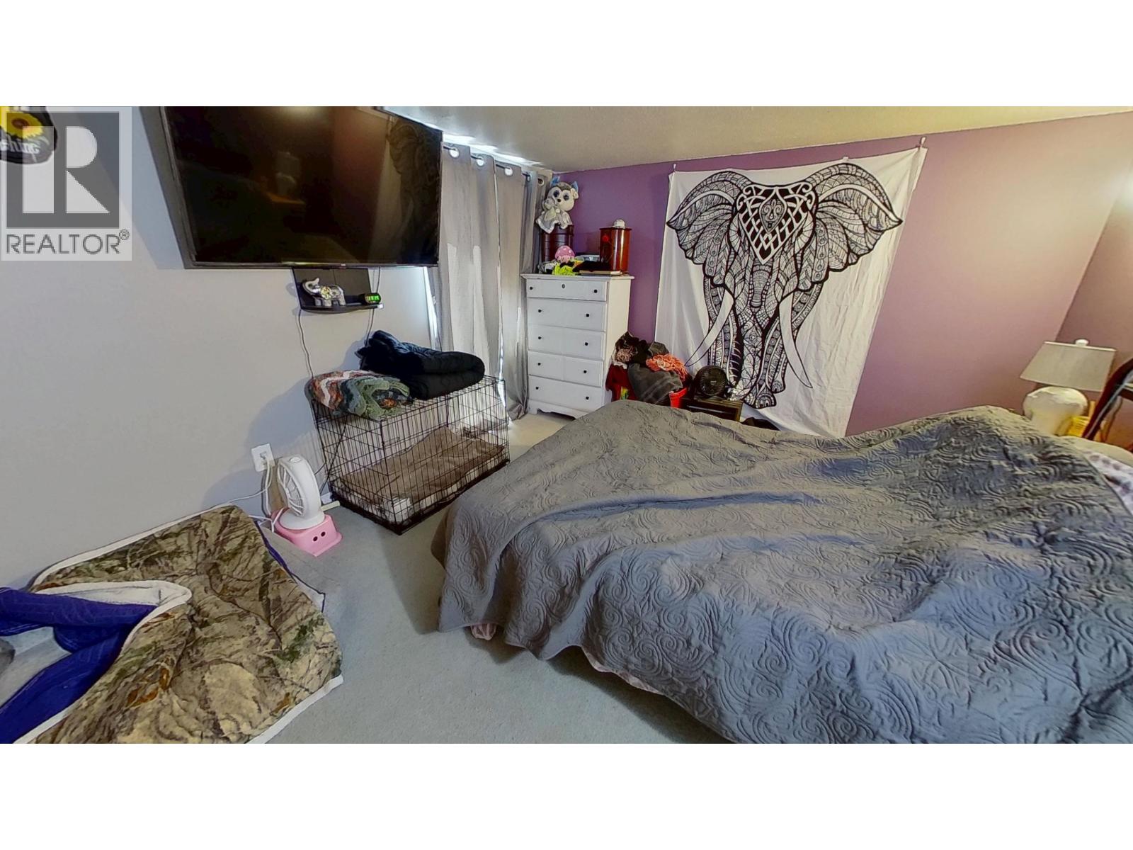 12282 COTTONWOOD AVENUE - Image 24