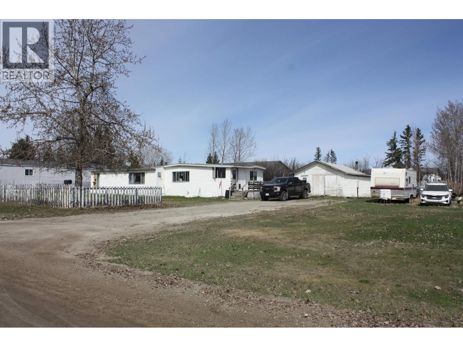 12282 COTTONWOOD AVENUE - 38