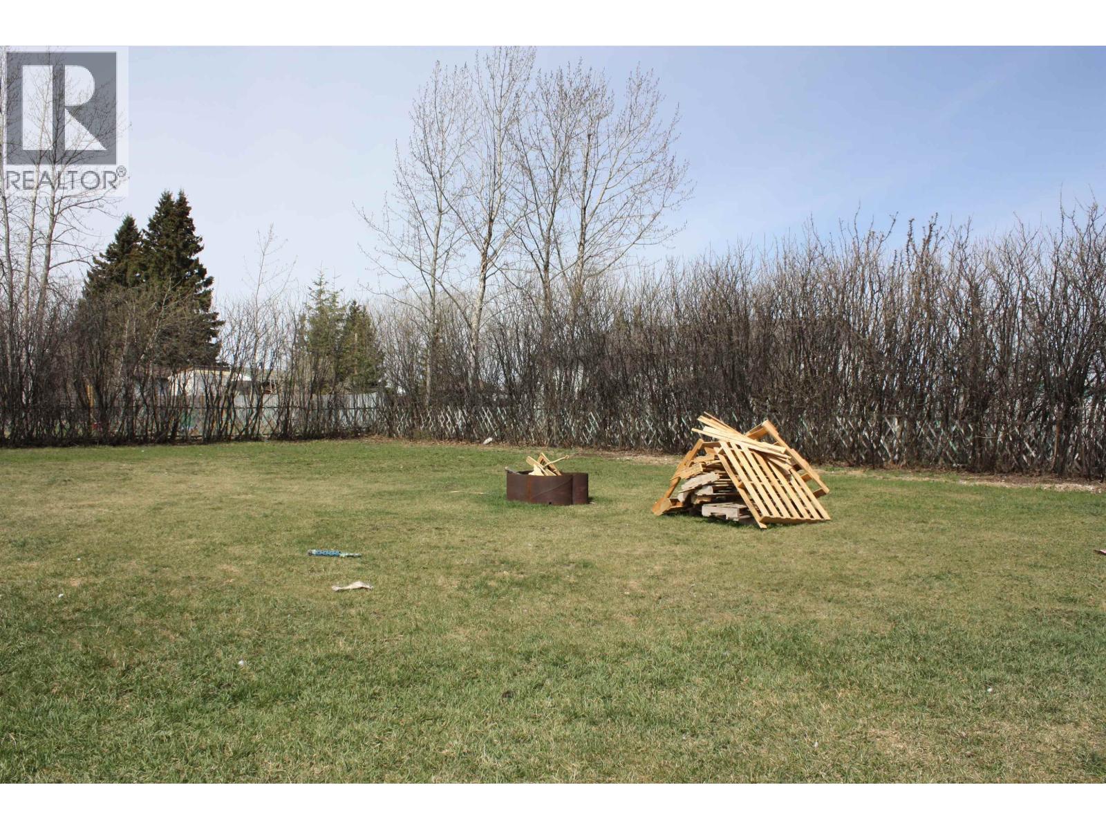 12282 COTTONWOOD AVENUE - 35