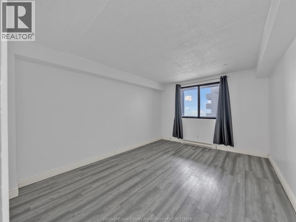 #1204 150 PARK STREET West - 13