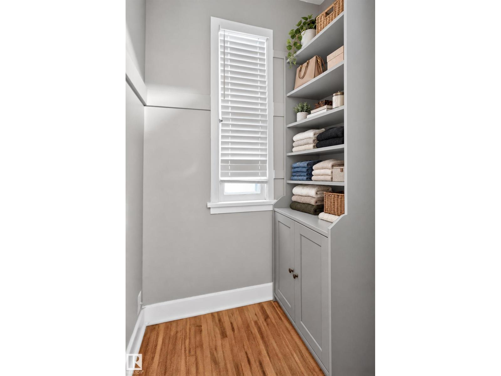 11406 83 ST NW - 17