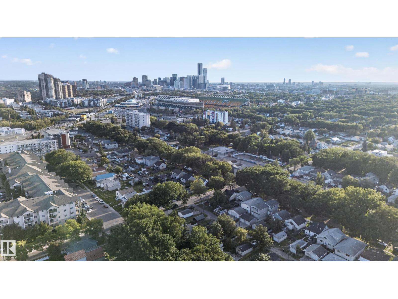 11406 83 ST NW - 43