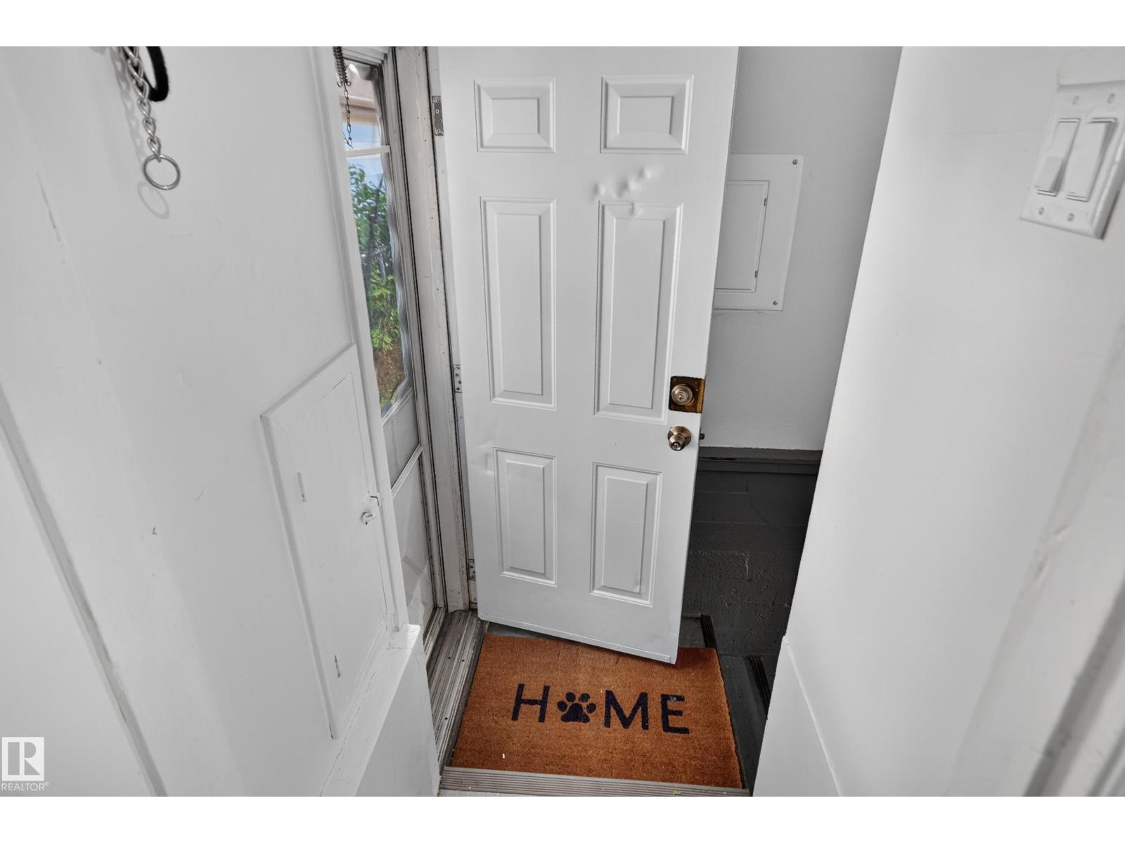 11406 83 ST NW - 23