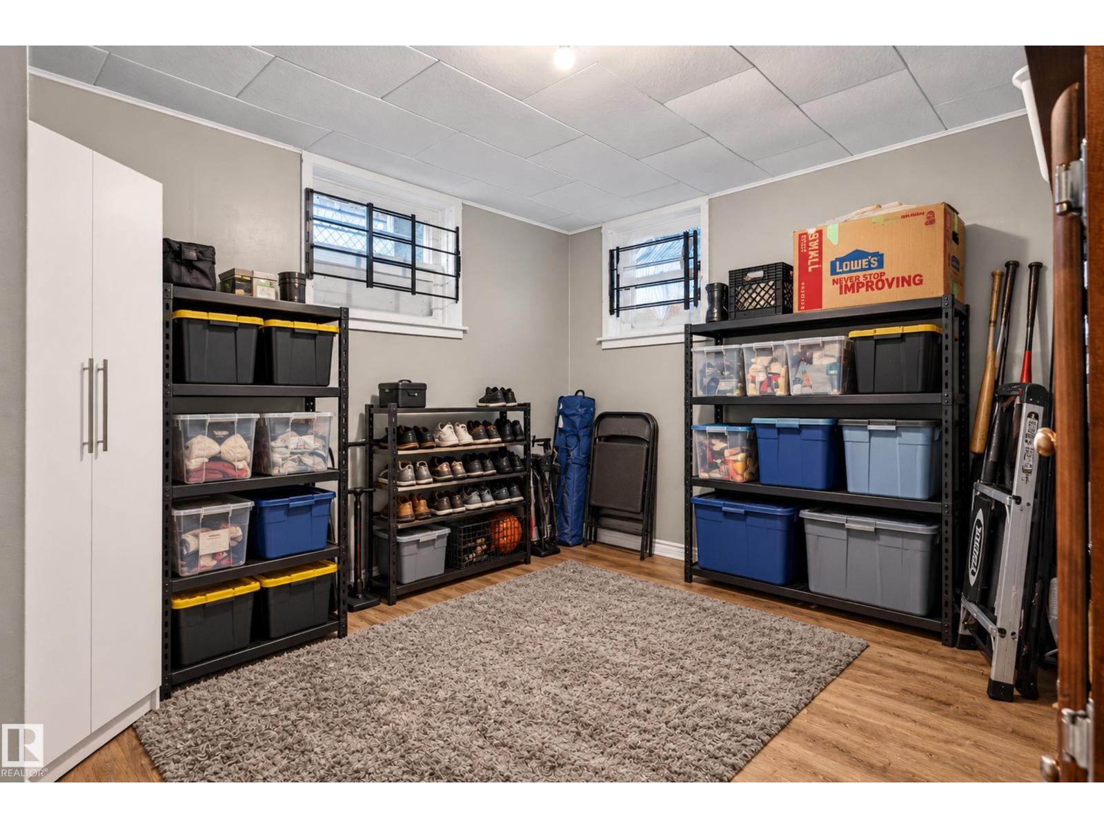 11406 83 ST NW - 38