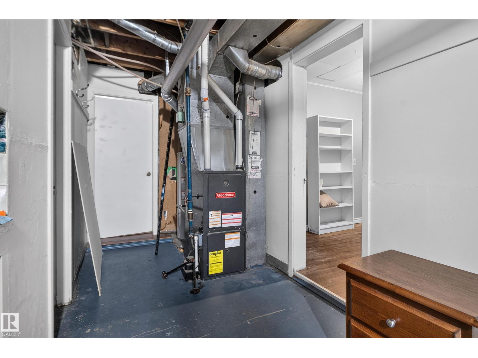 11406 83 ST NW - Image 33