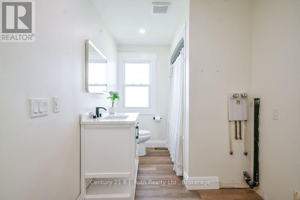 364 ARTHUR STREET - 28