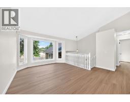 Living room - 143 Applewood Drive Se, Calgary, AB T2A7B8 Photo 6