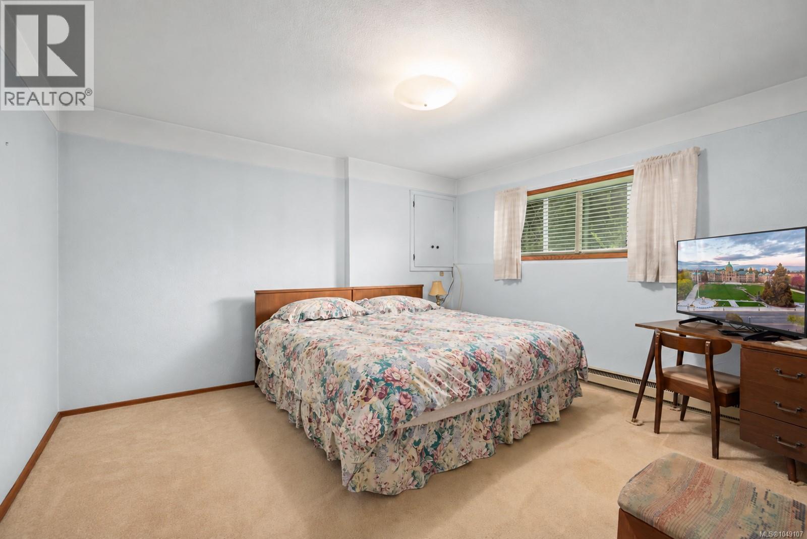 1867 Grandview Dr - 21