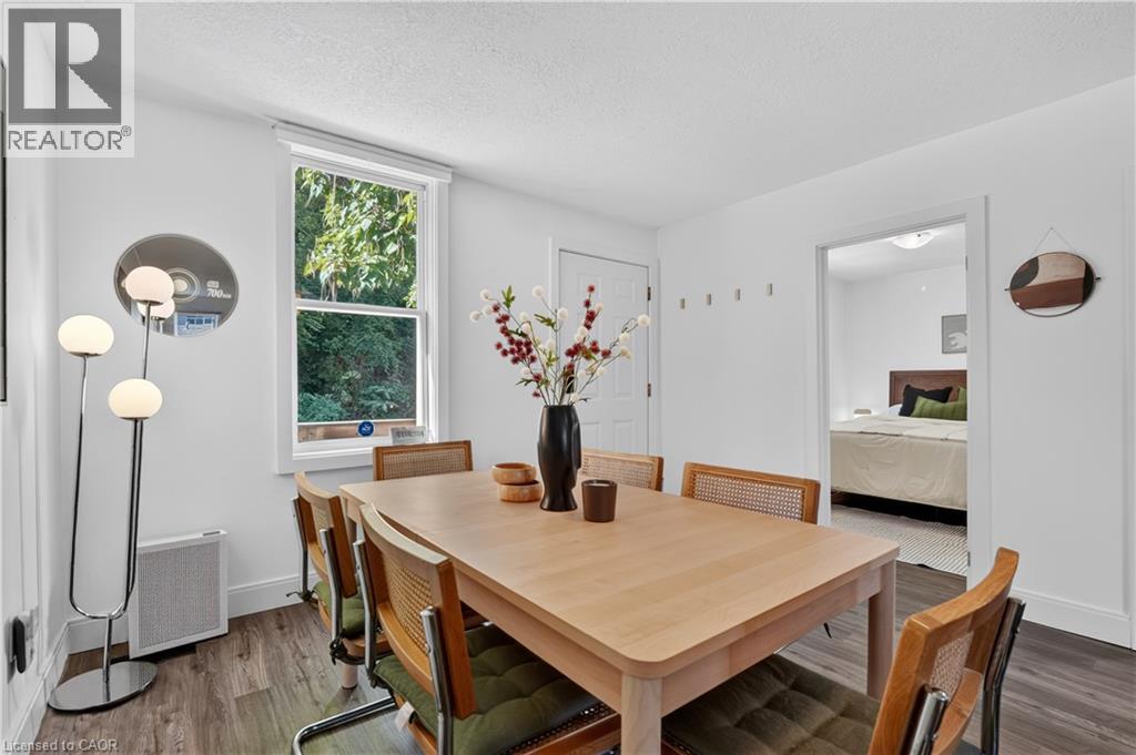 225 CHARLTON Avenue E, Hamilton — photo 5