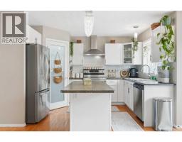 49 Shawbrooke Close SW - photo 2