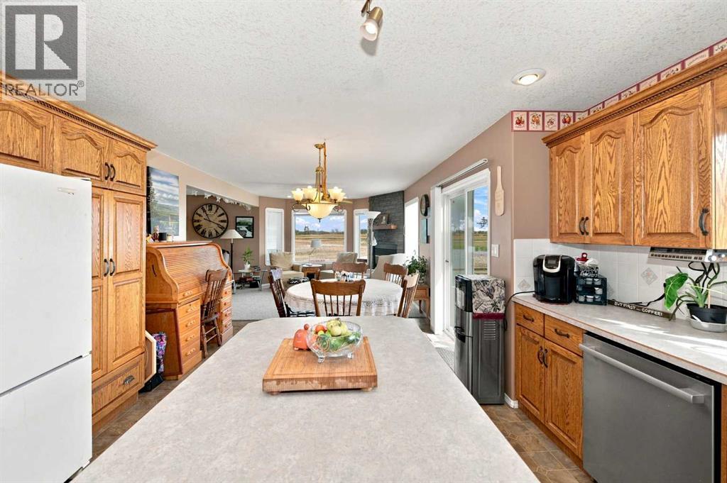 46537 Range Road 213 - 8