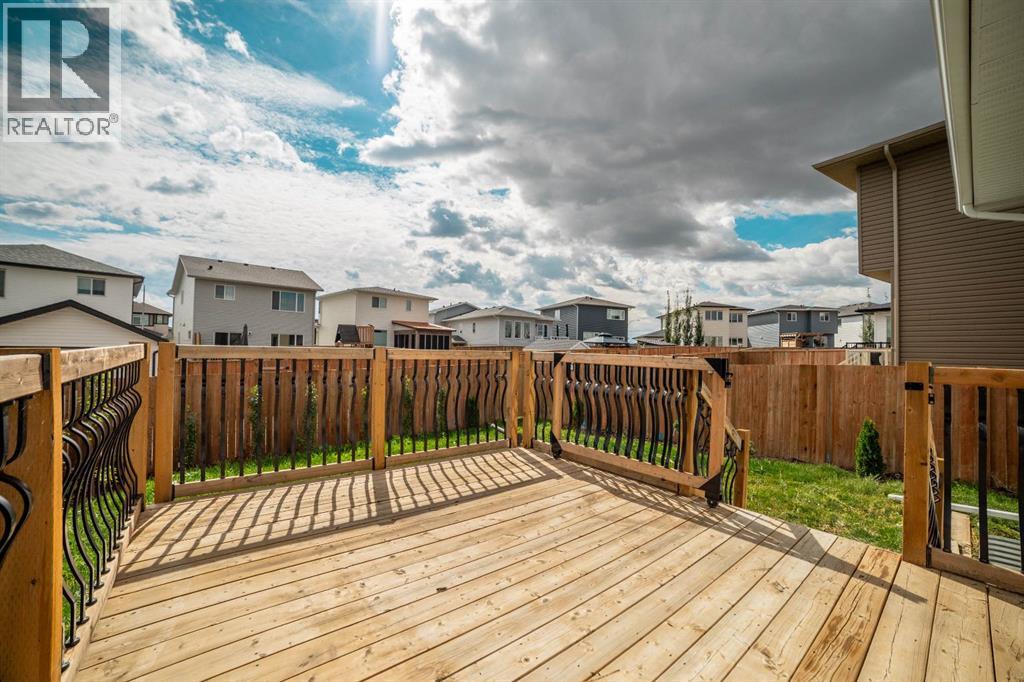 1370 Pacific Circle W - Image 37
