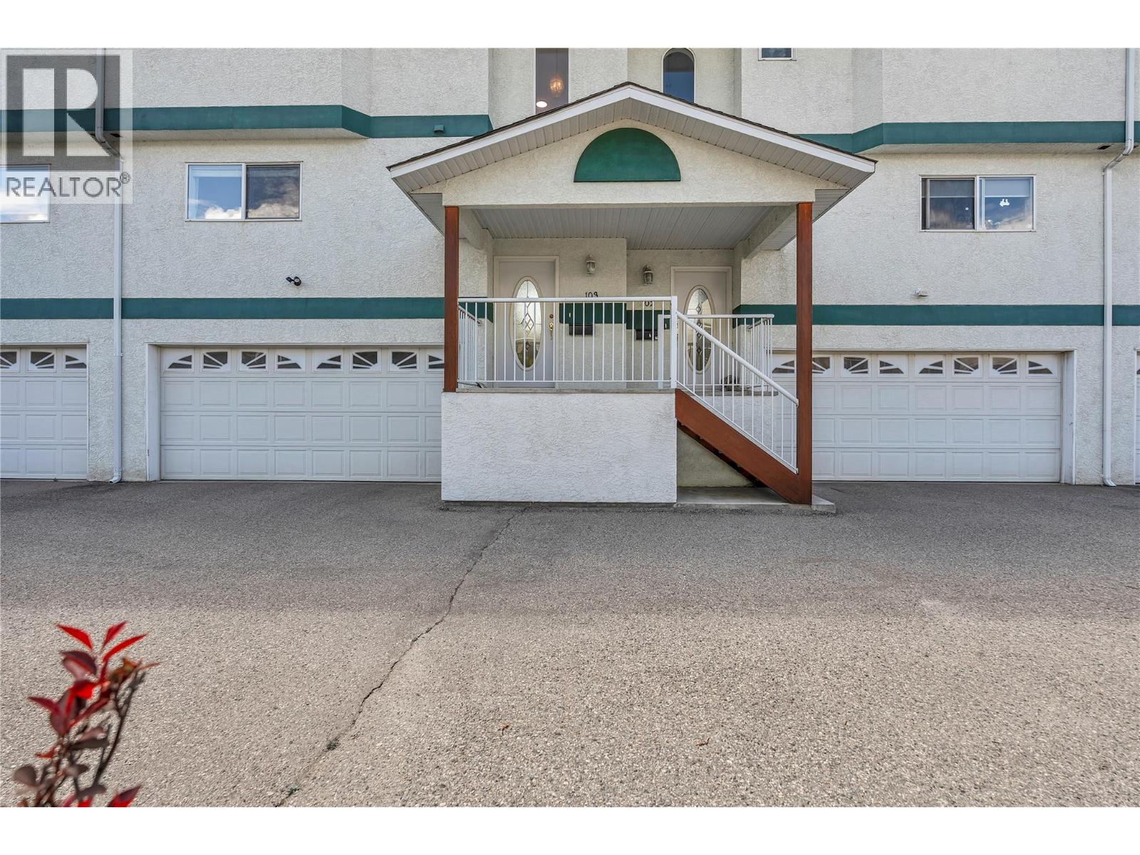 #103 166 Green Avenue W - 18