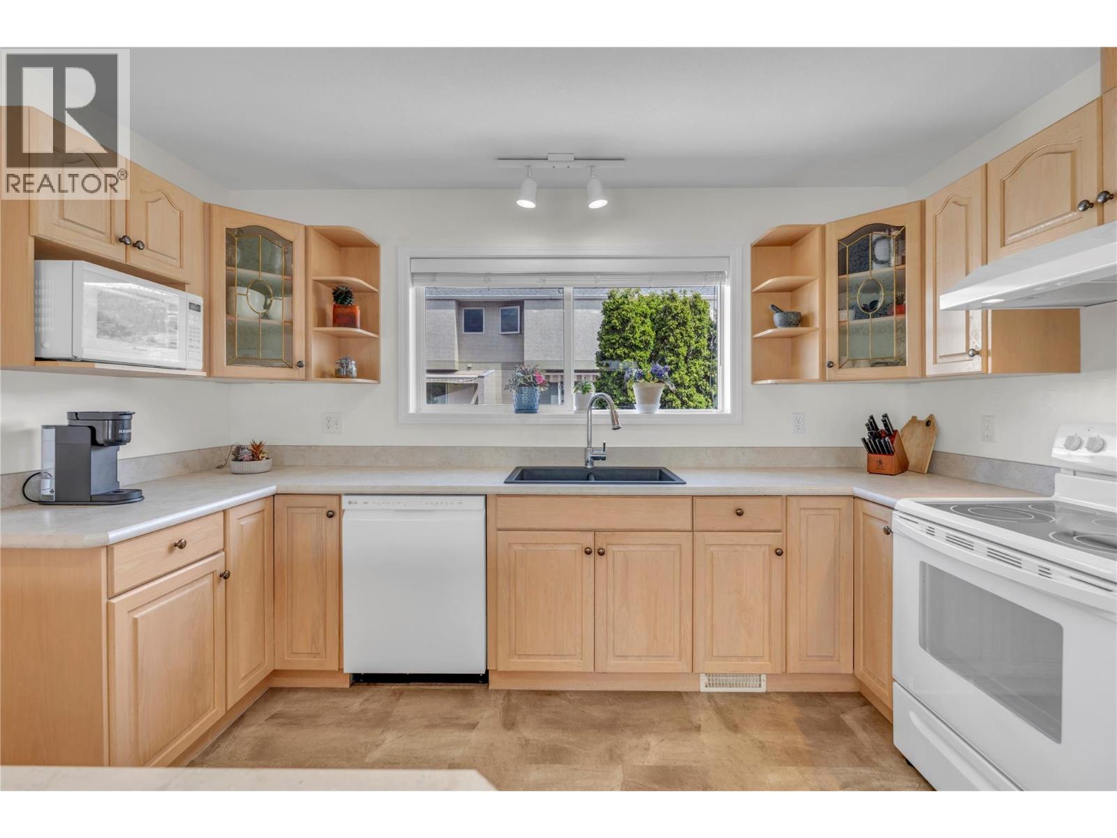 #103 166 Green Avenue W - 2