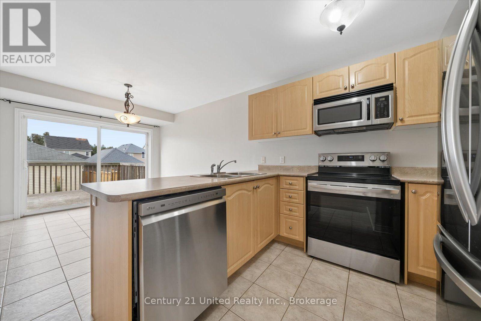 253 BOWEN DRIVE - Image 18