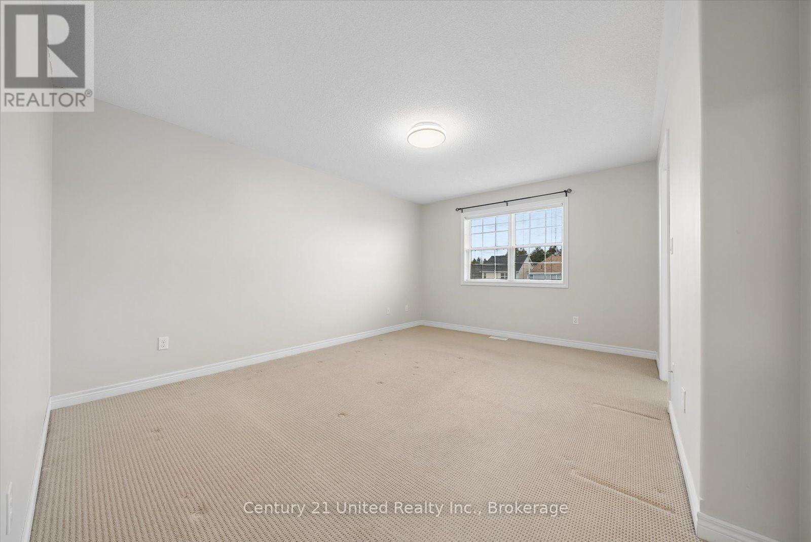 253 BOWEN DRIVE - 25
