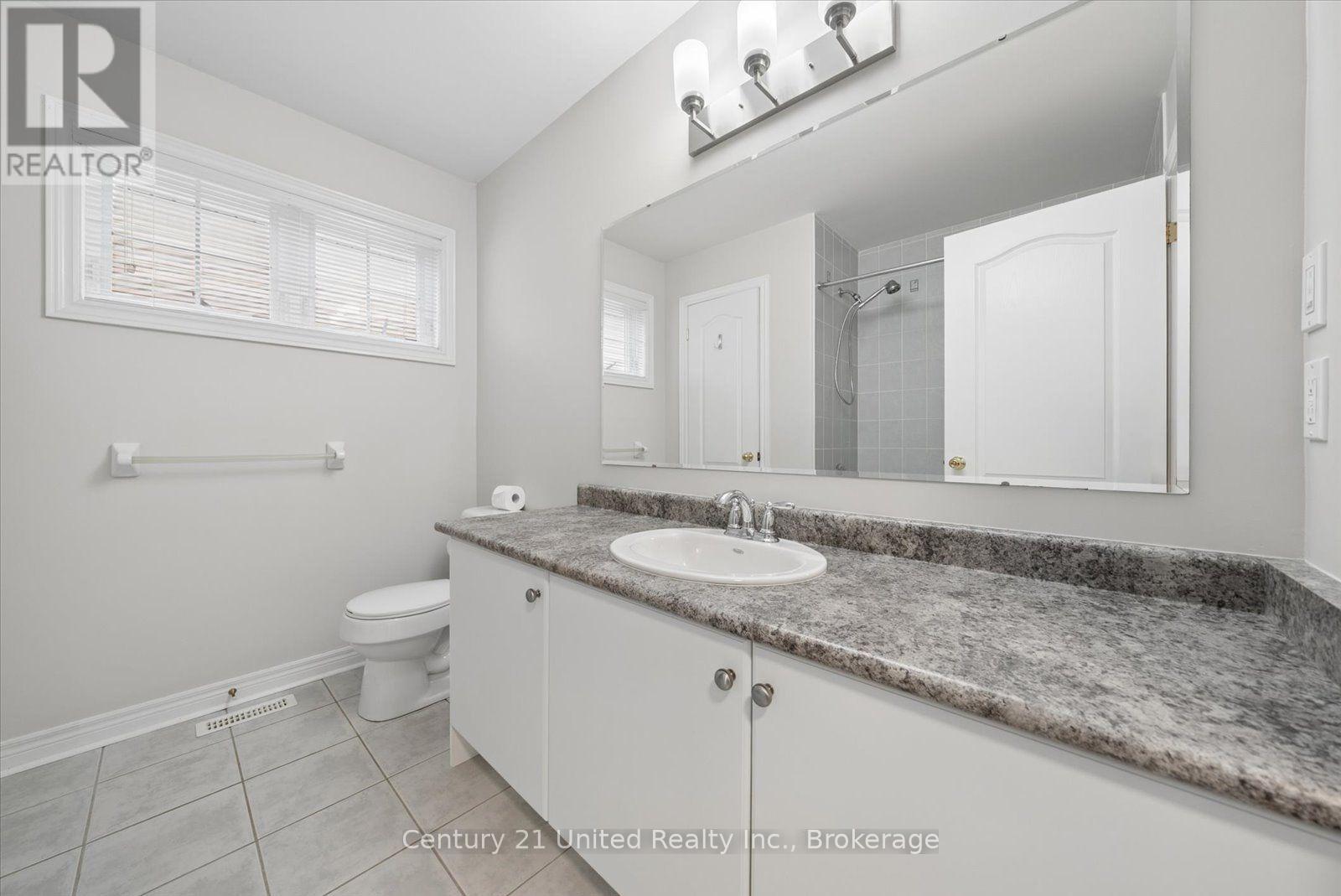 253 BOWEN DRIVE - 33