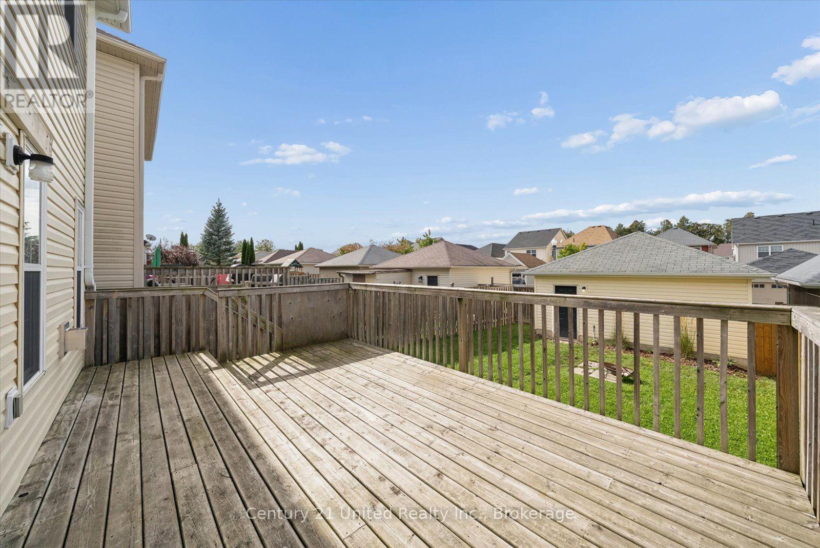 253 BOWEN DRIVE - 39