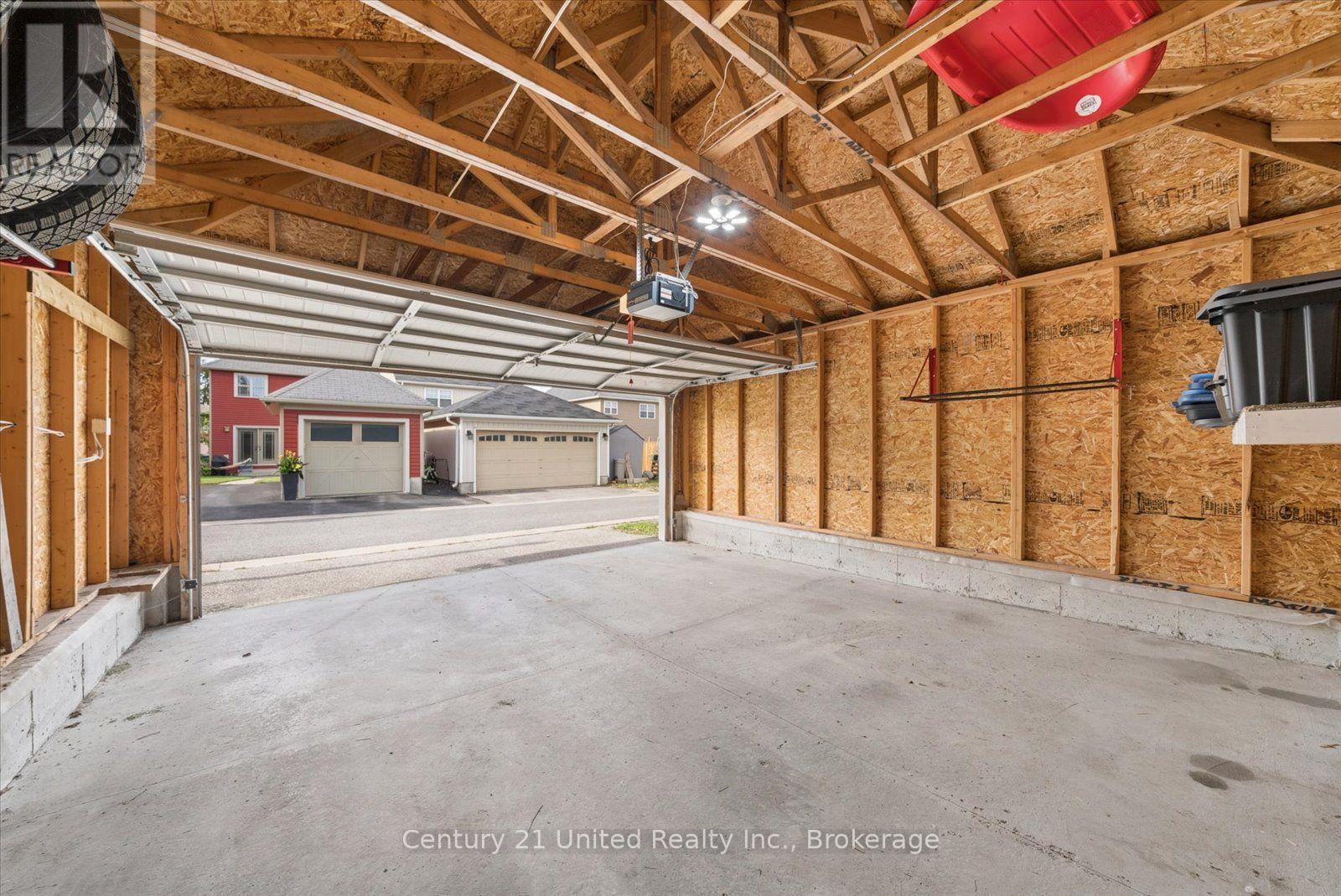 253 BOWEN DRIVE - Image 44