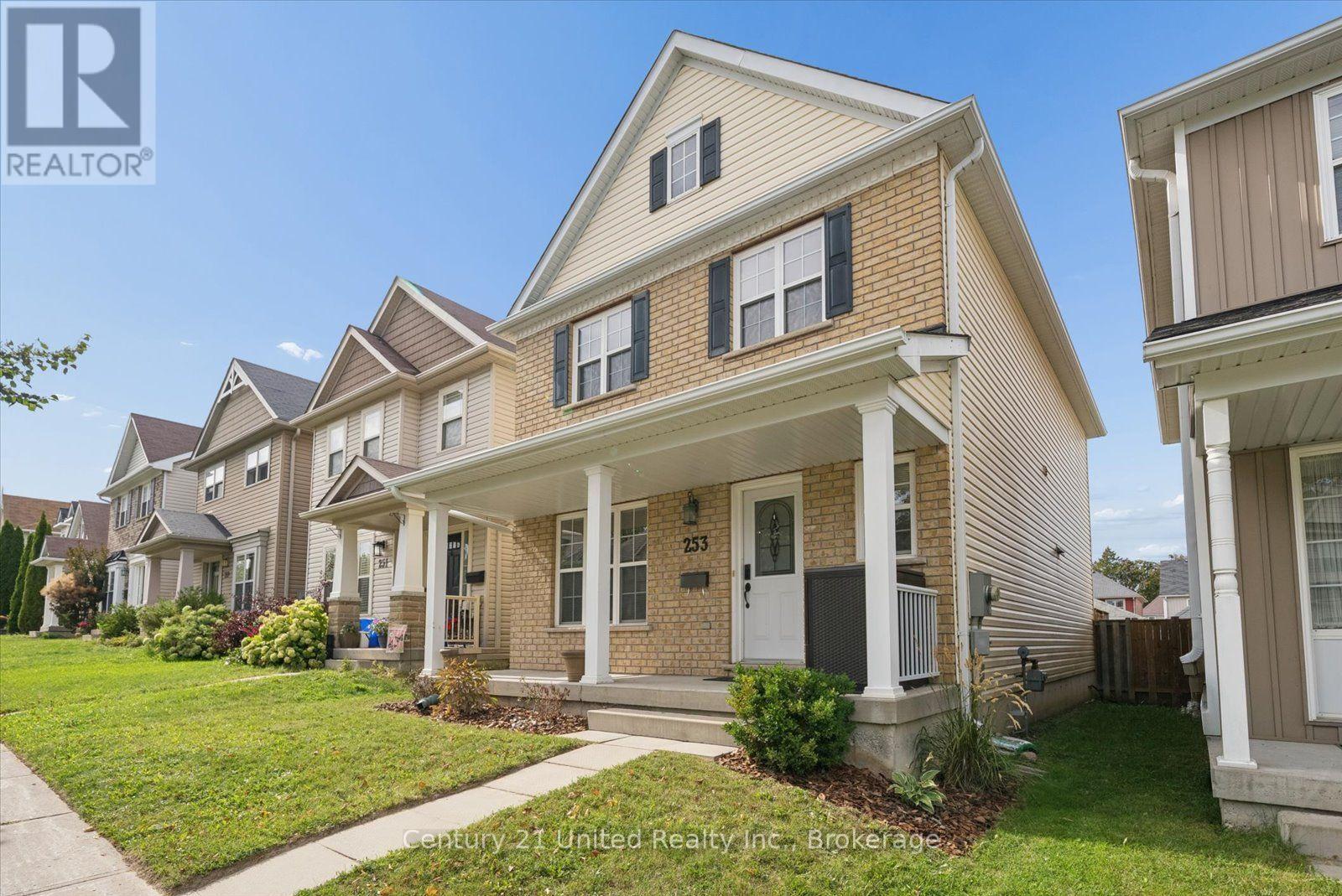 253 BOWEN DRIVE - 5