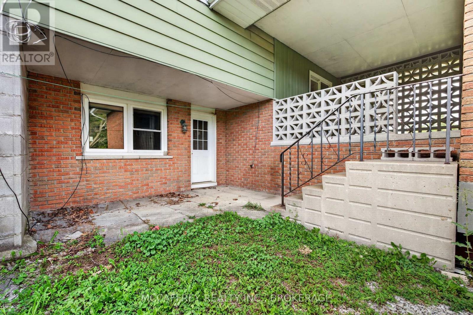 2572 COUNTY RD 1 E - Image 30