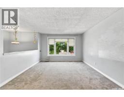 Den - 1921 Mckercher Drive, Saskatoon, SK S7J3W1 Photo 12